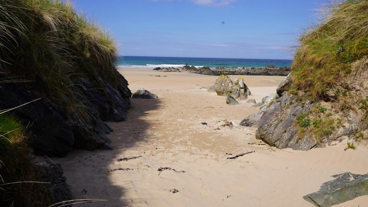 Secluded Thatched Cottage, Near Beaches & Hill Walking Rashenny Exterior foto